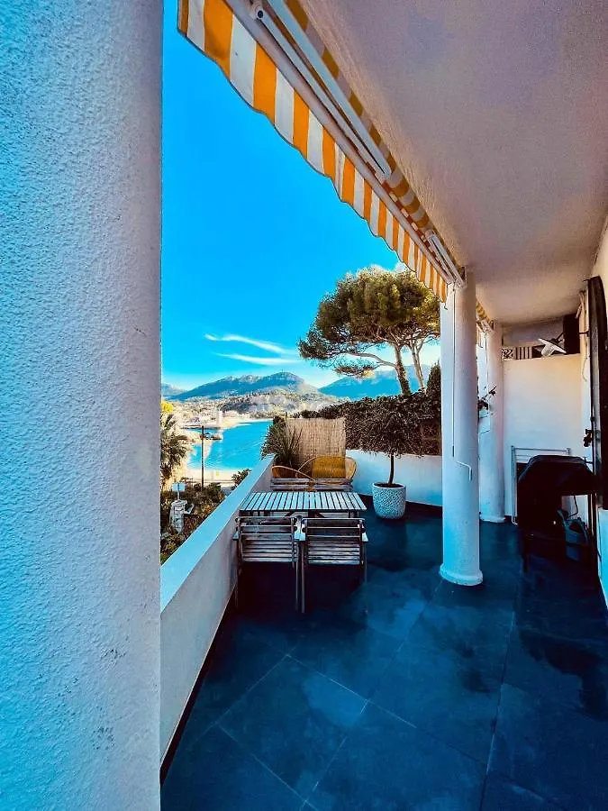 Au Bord De L'Eau Studio Climatise Avec Terrasse Et Vue Mer A 40M De La Plage Cassis Apartment